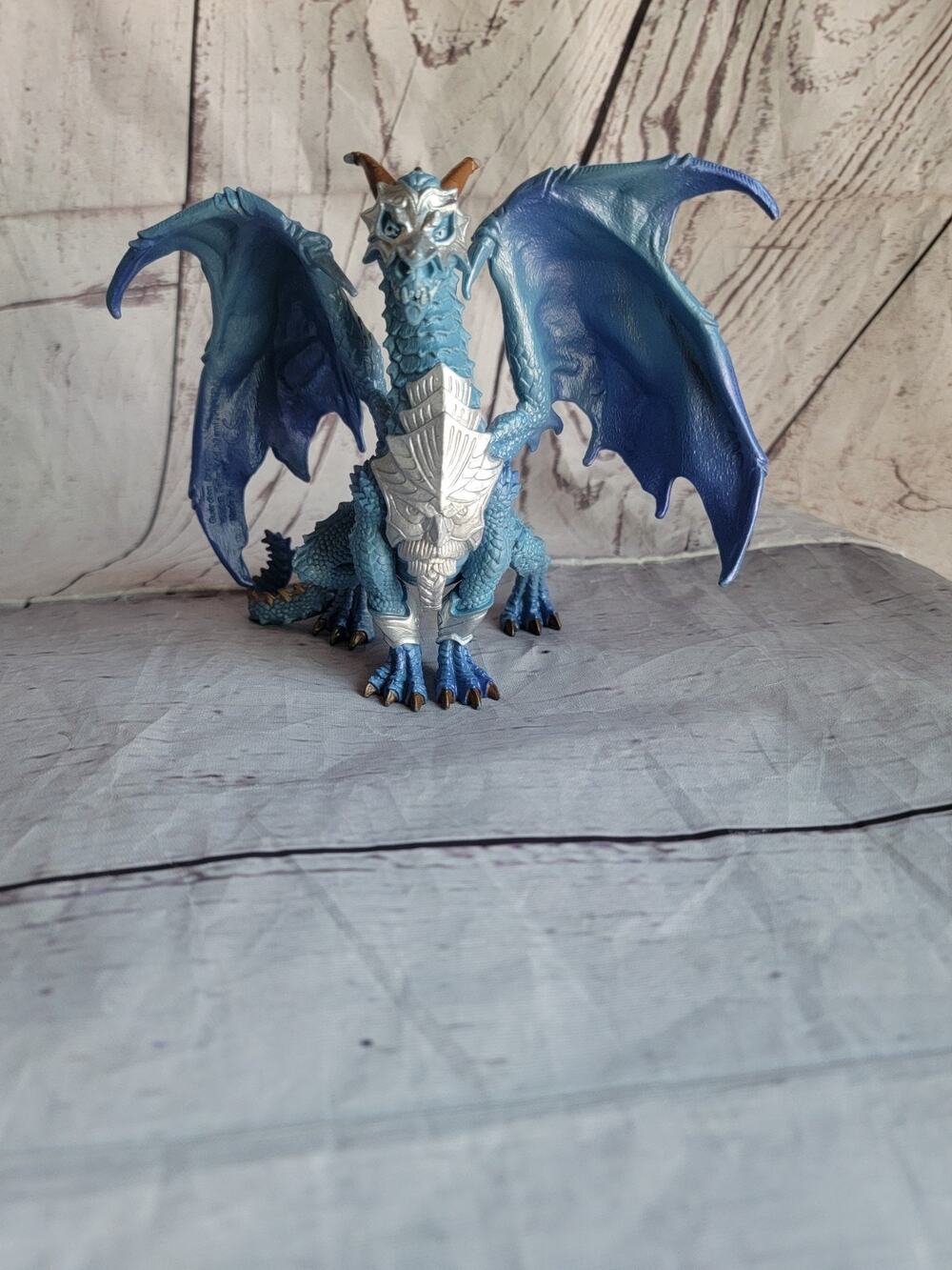 Safari Ltd: Guardian Dragon Figure blue, silver 2015 Cake Topper